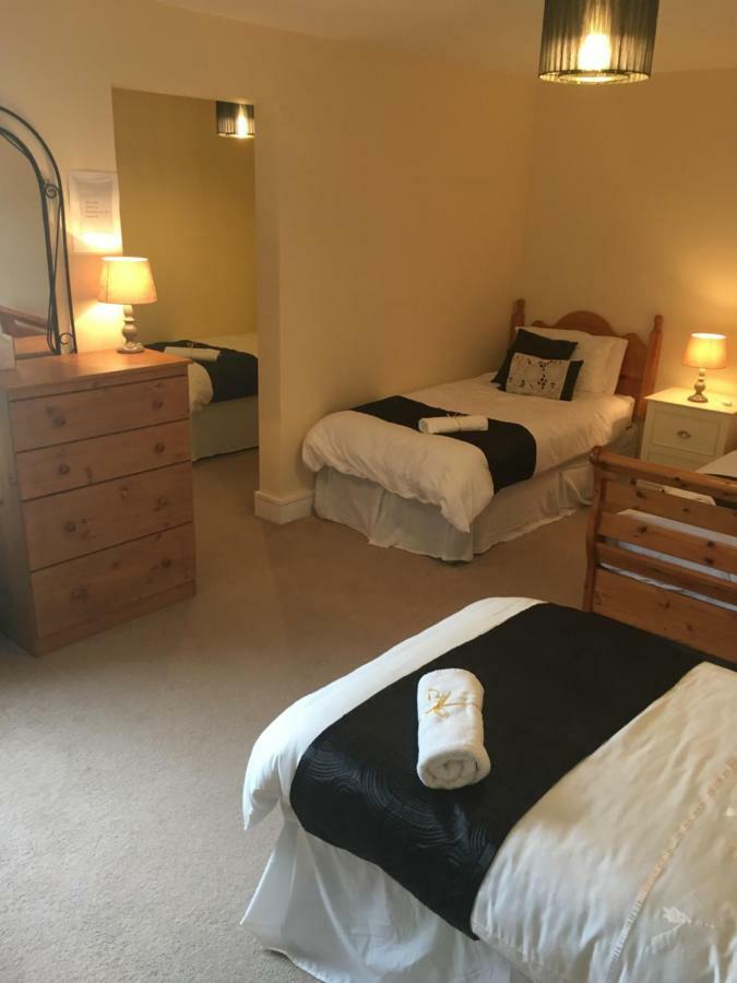 Drumhouse Guesthouse Нок Екстериор снимка